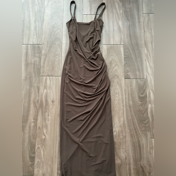 Bec & Bridge Yasmin Midi Dress - Picture 3 of 7